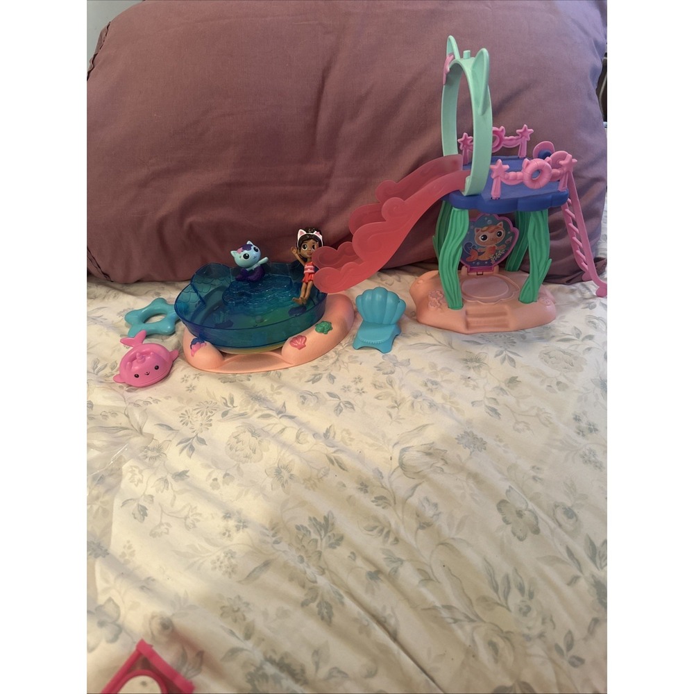 Gabby's Dollhouse Purr-ific Pool Playset by Spin Master Complete